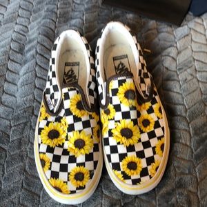 Sunflower vans